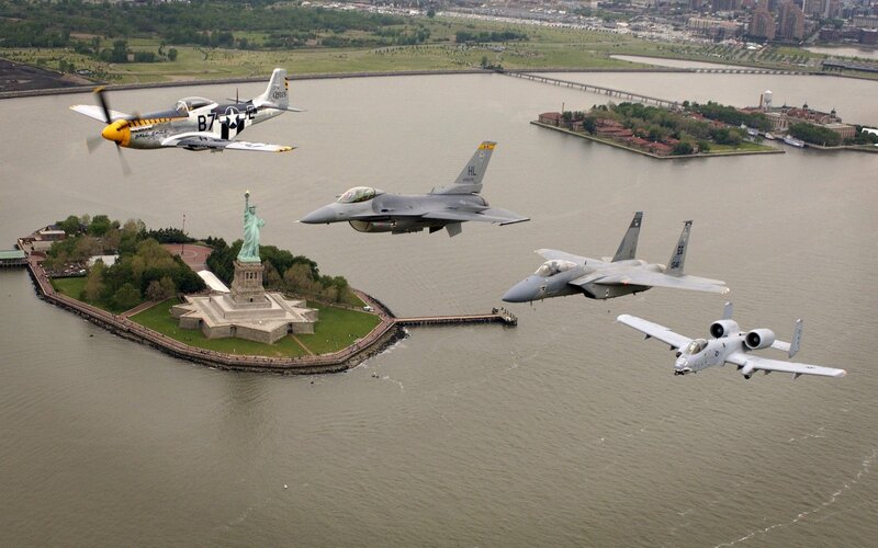 Aircraft over Statue