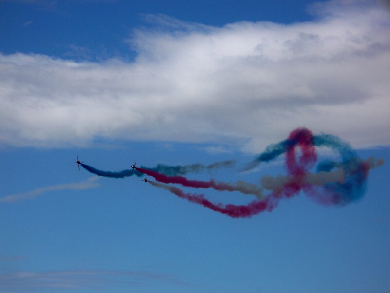 Aircraft performing aerobatic display