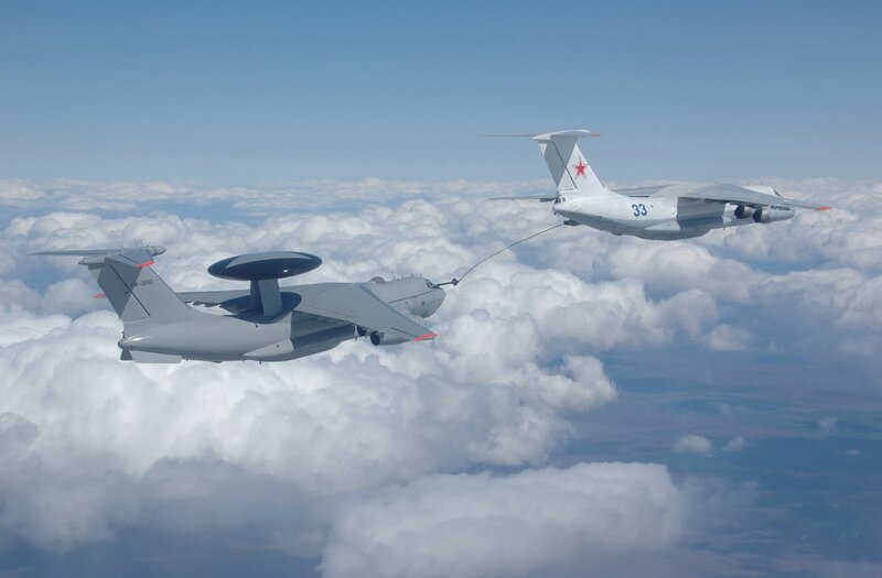 Aircraft refueling in flight