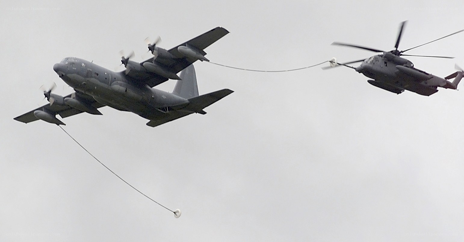 Aircraft refueling in flight