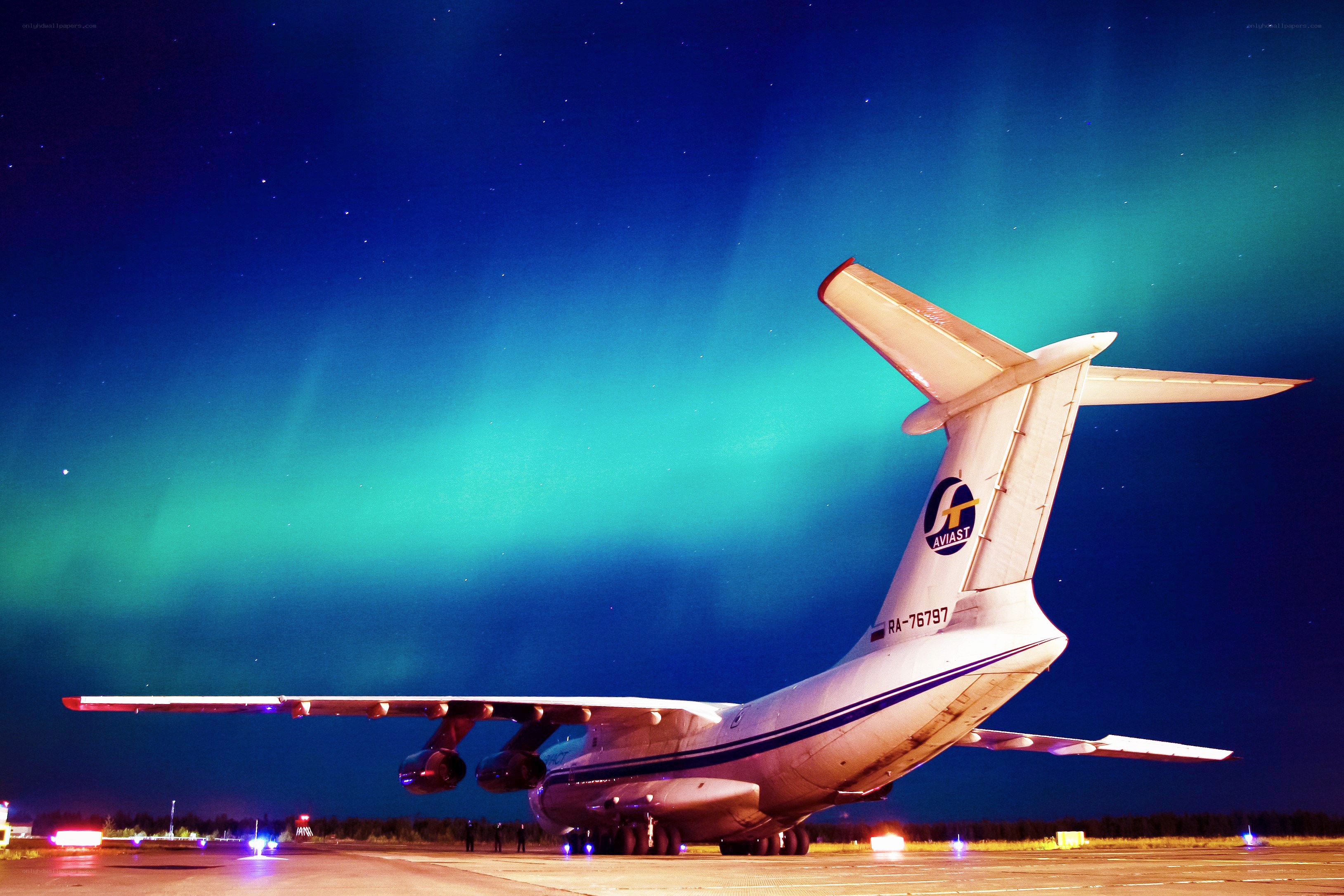Aircraft under aurora borealis