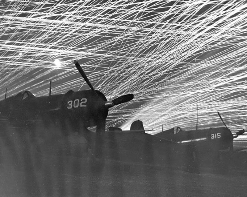 Aircraft under Flak