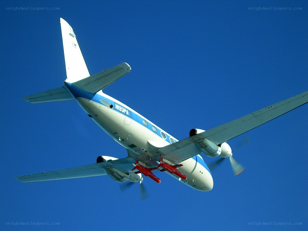 aircraft with missiles in flight