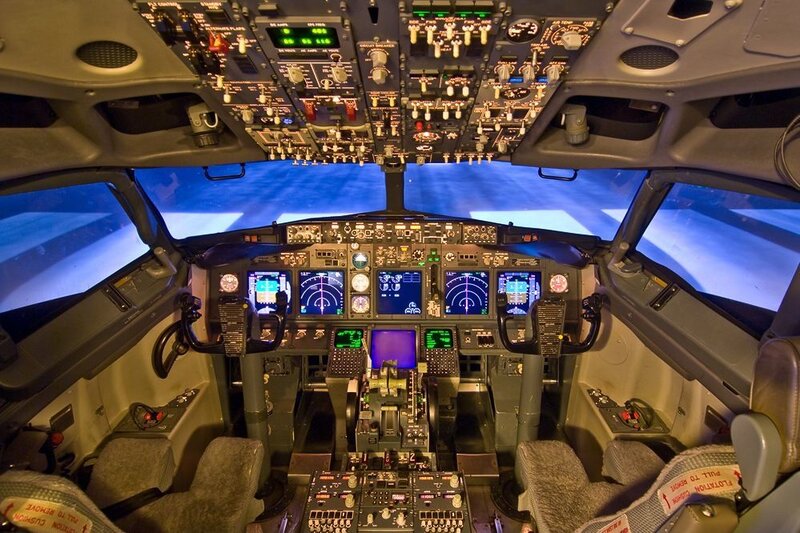 Airplane Cockpit Simulator