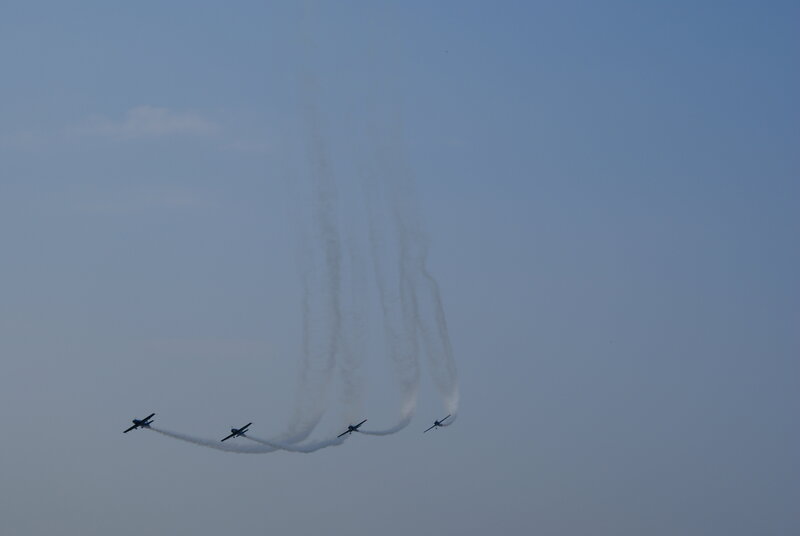 airplane formation flight