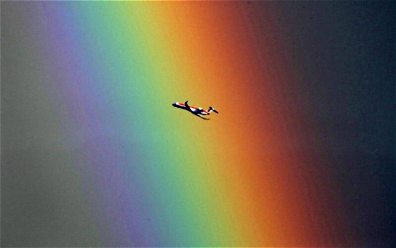 Airplane in Rainbow — Green