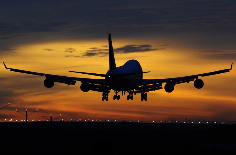 Airplane Landing — Orange