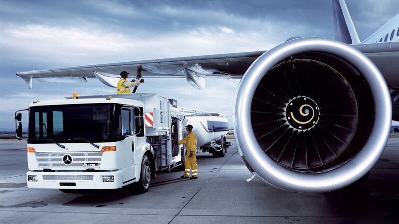 Airplane Refueling
