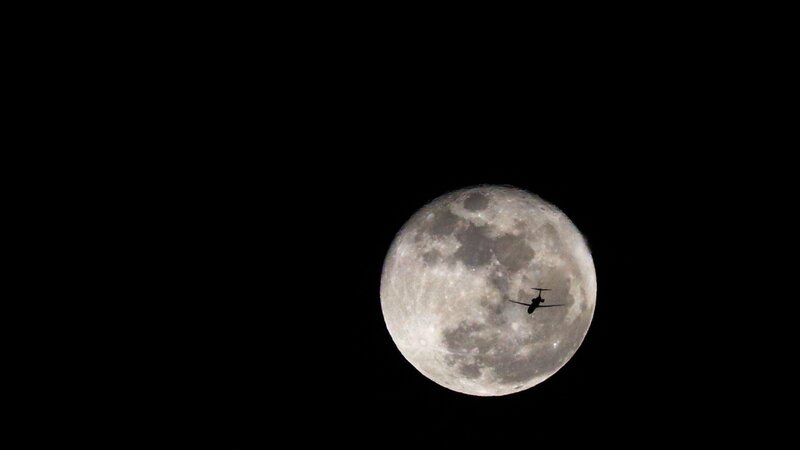 Airplane Silhouette Moon — Black