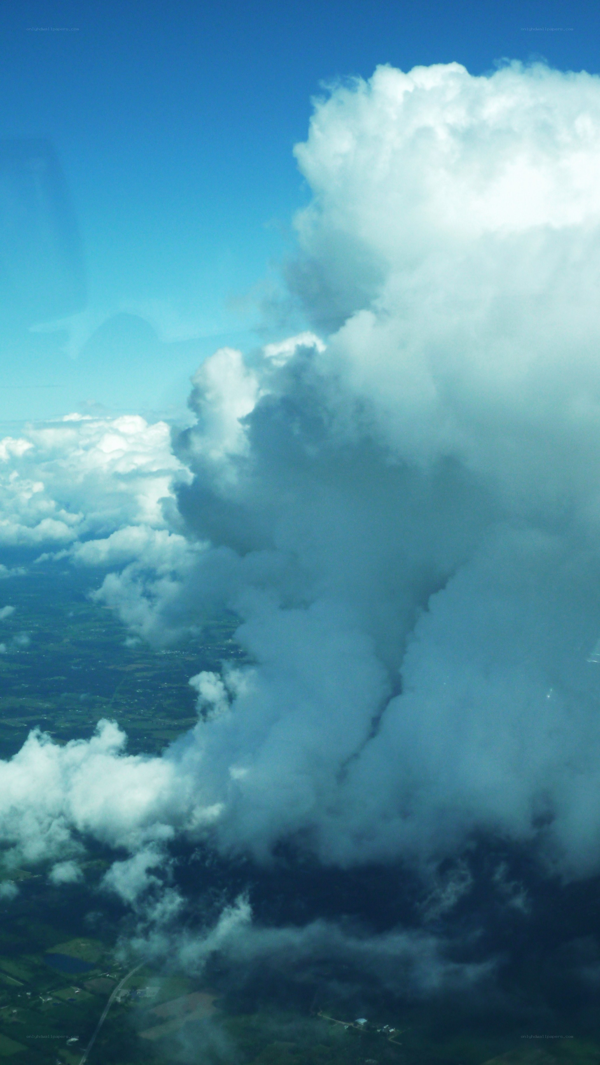 airplane view of storm cloud