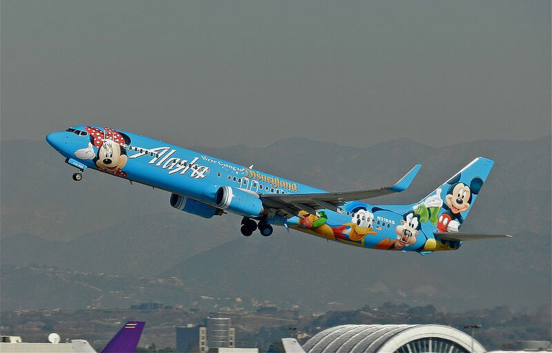 Airplane with Cartoon Characters — Blue, Dynamic