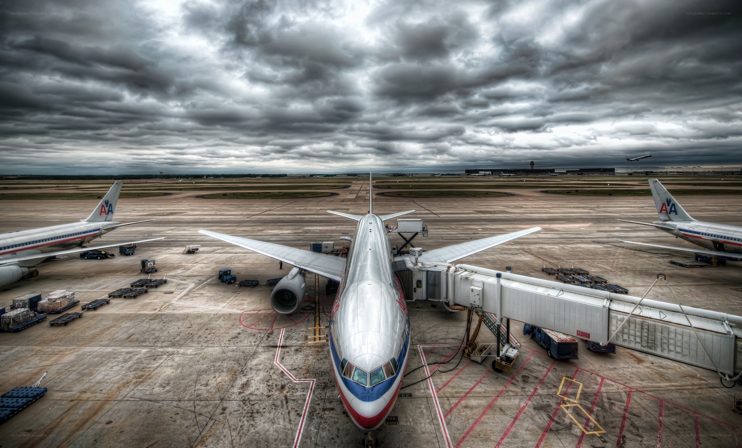 Airplanes at airport gate