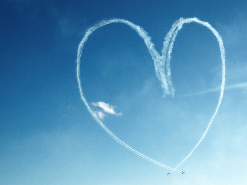 Airplanes Drawing Heart — Blue