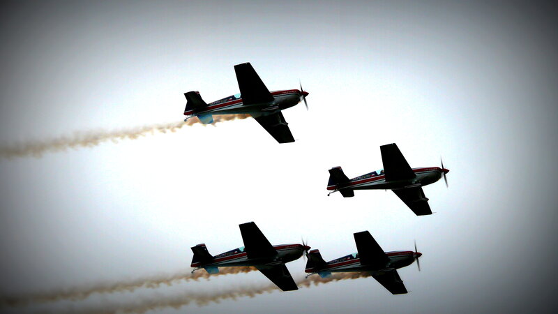 Airplanes in Formation — Gray
