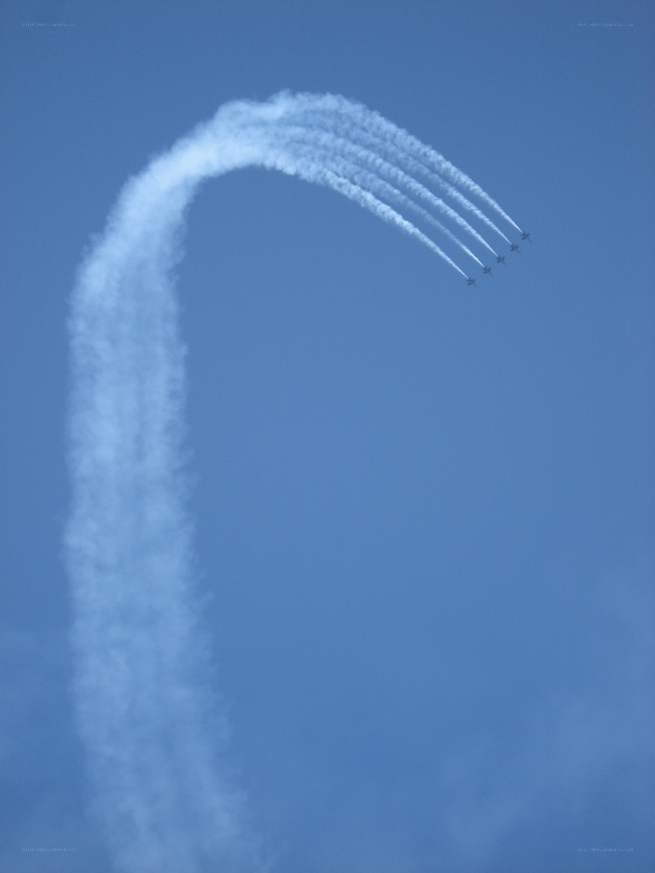 Airplanes performing aerial display