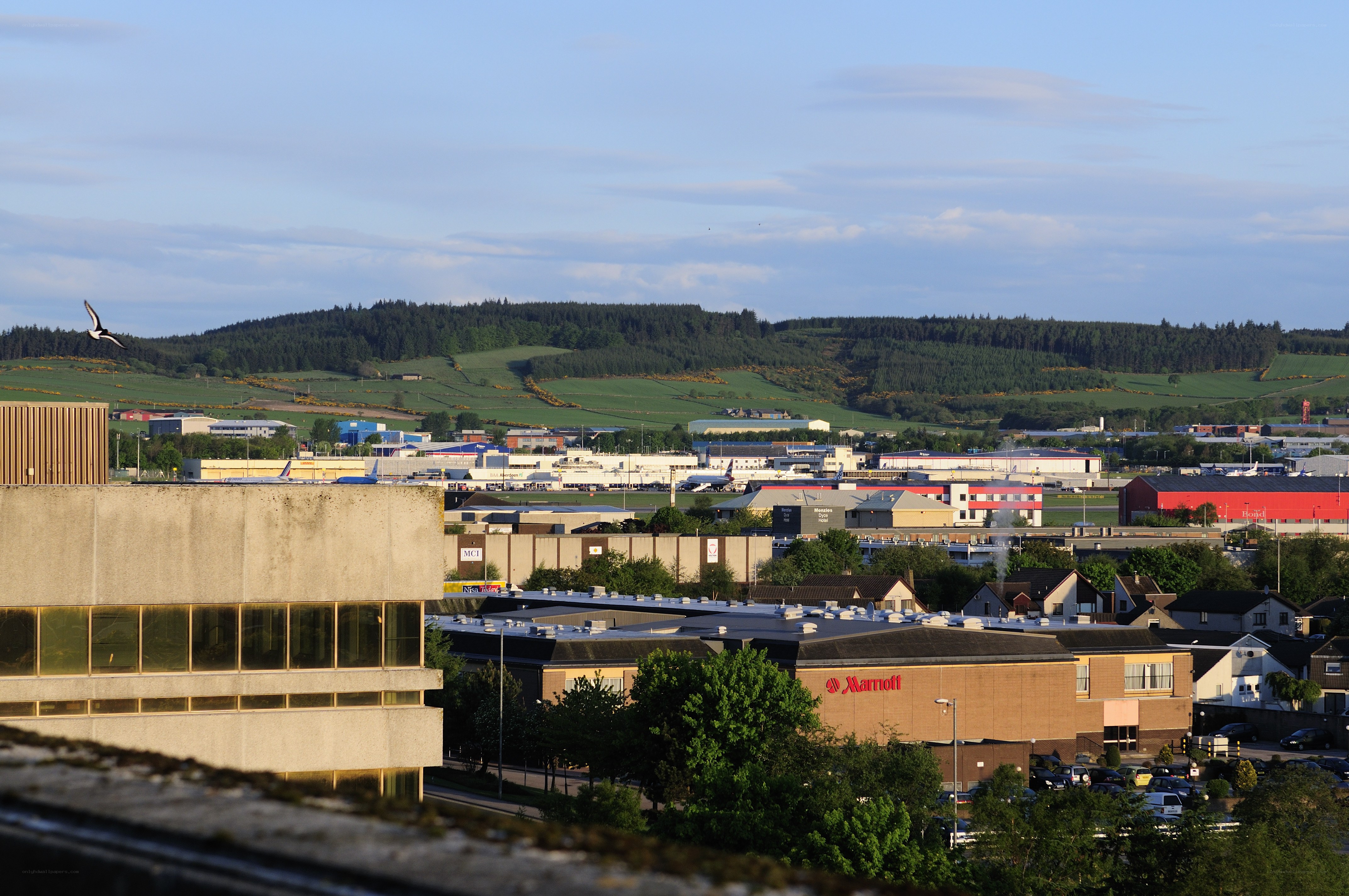 airport view with marriott hotel