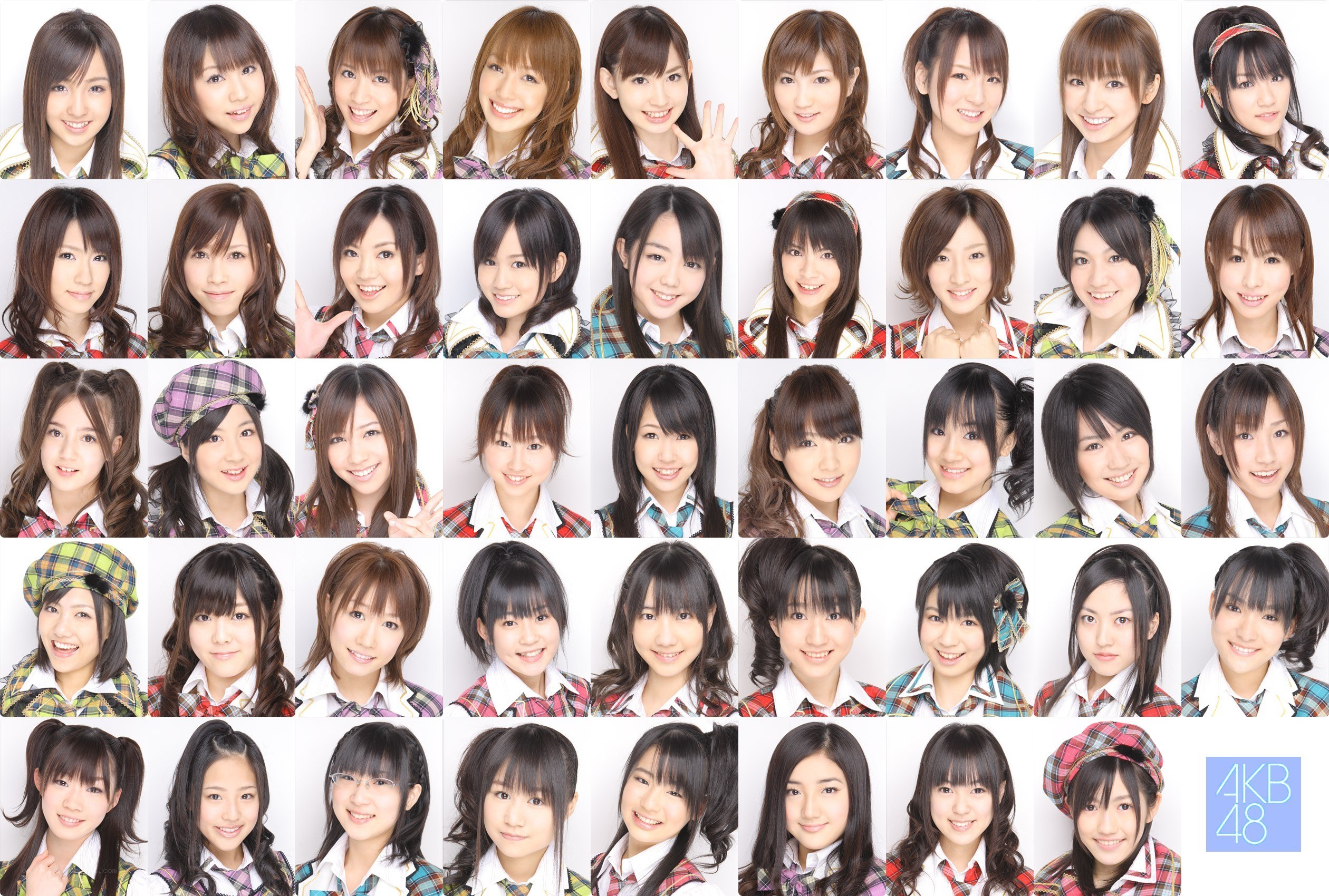 AKB48 group portrait