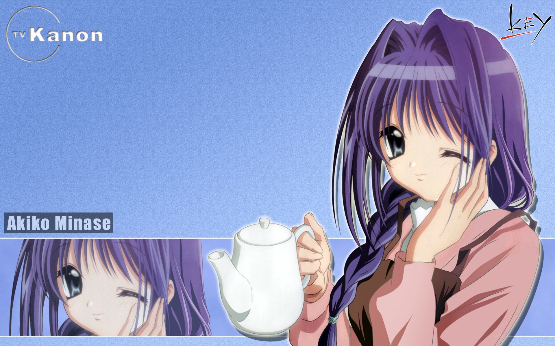 Akiko Minase with teapot