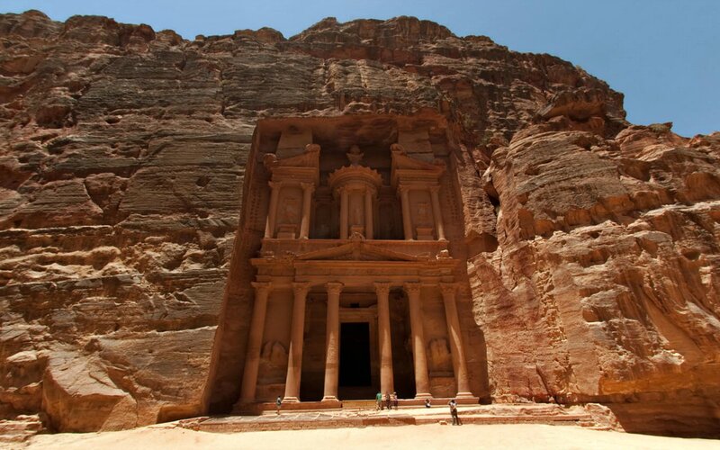 Al-Khazneh in Petra — Brown, Dramatic, Afternoon