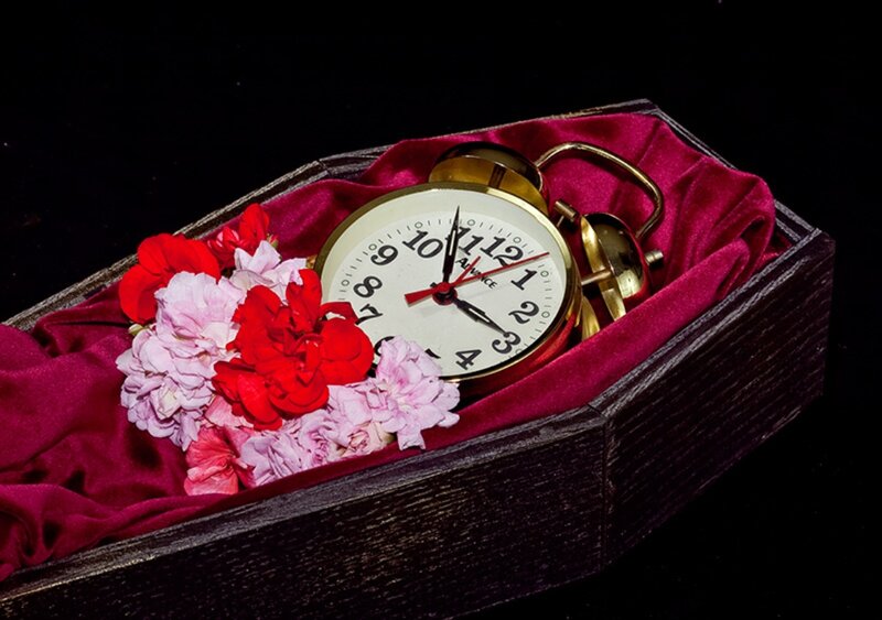 Alarm Clock in Coffin