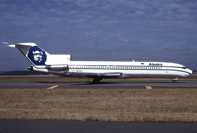 Alaska Airlines Boeing 727 on runway