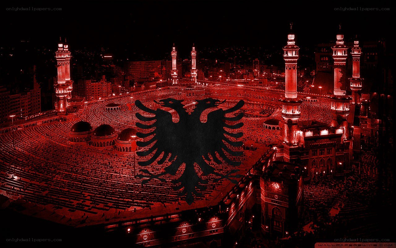 Albanian flag over Mecca