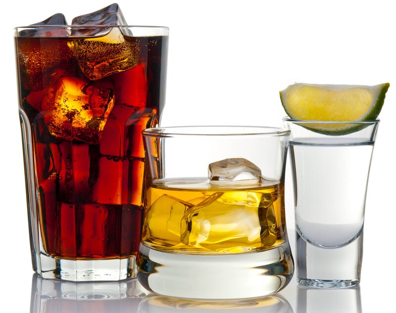 alcoholic drinks with ice