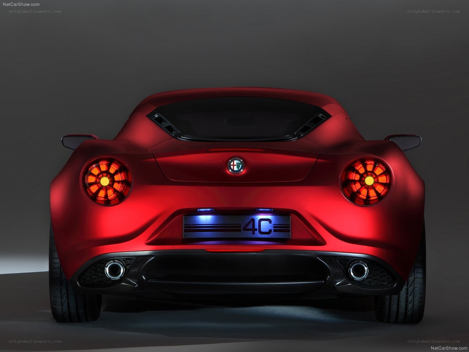 Alfa Romeo 4C Concept rear view