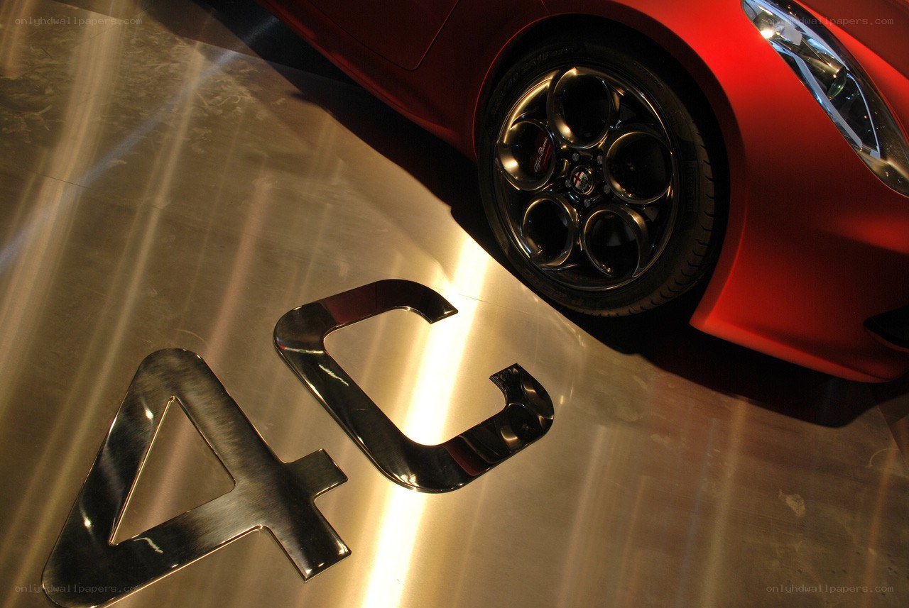 Alfa Romeo 4C display