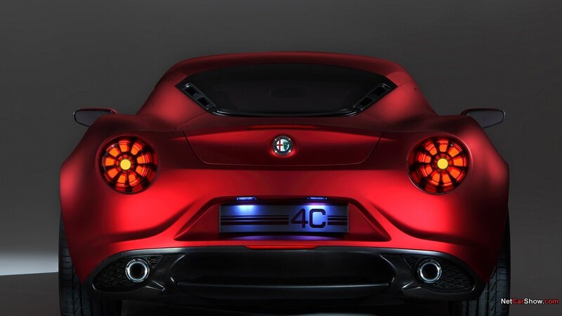 Alfa Romeo 4C rear view