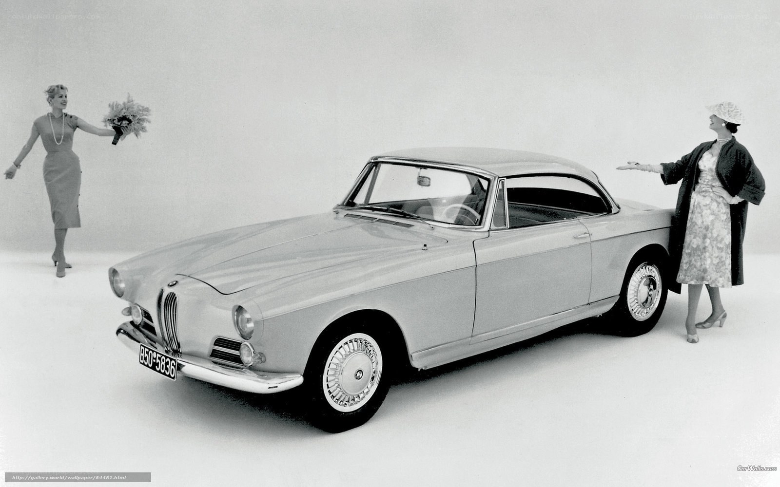 Alfa Romeo Car with Women