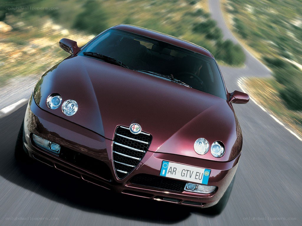 Alfa Romeo GTV in motion