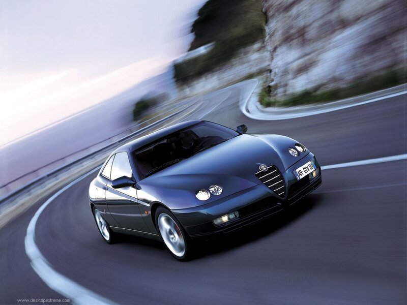 Alfa Romeo GTV in motion