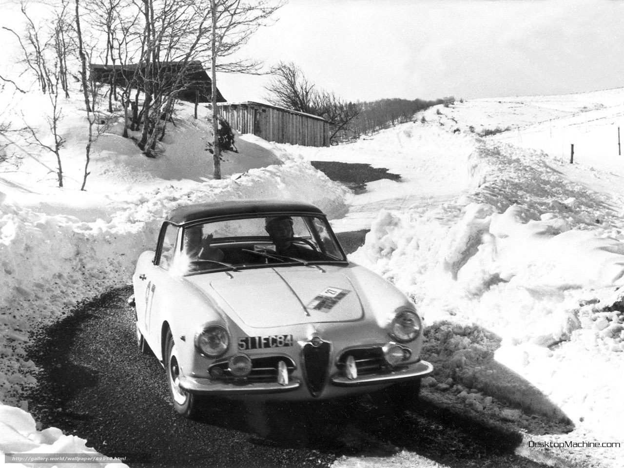 Alfa Romeo in snowy rally