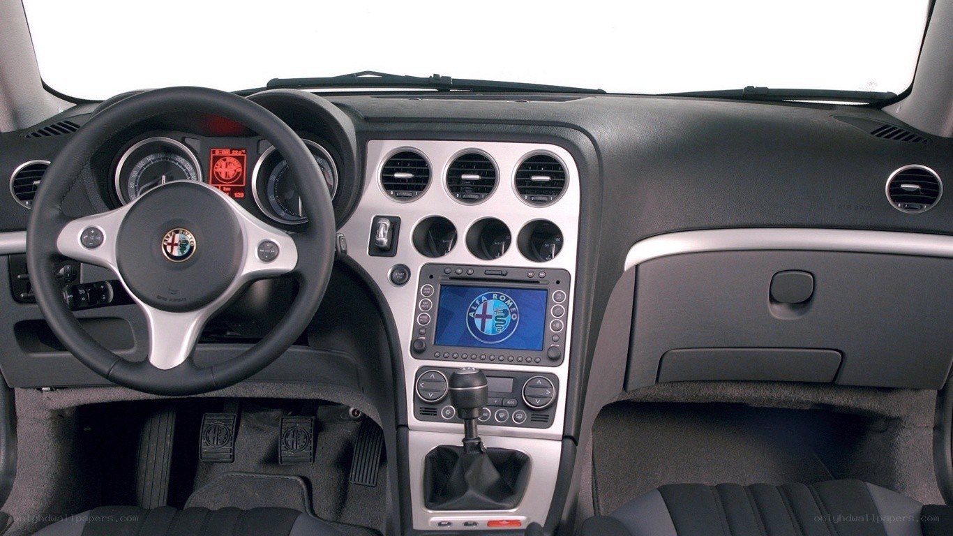 Alfa Romeo interior dashboard