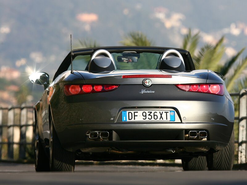 Alfa Romeo Spider rear view