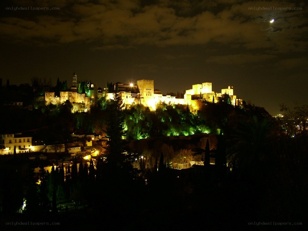 Alhambra at night