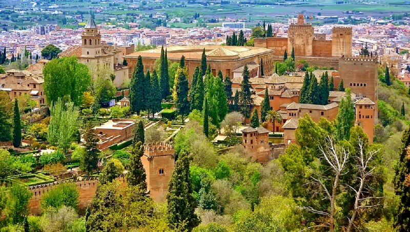 Alhambra Palace Complex — Green, Serene