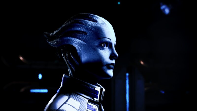 alien character in profile