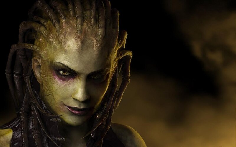 alien character with dreadlocks