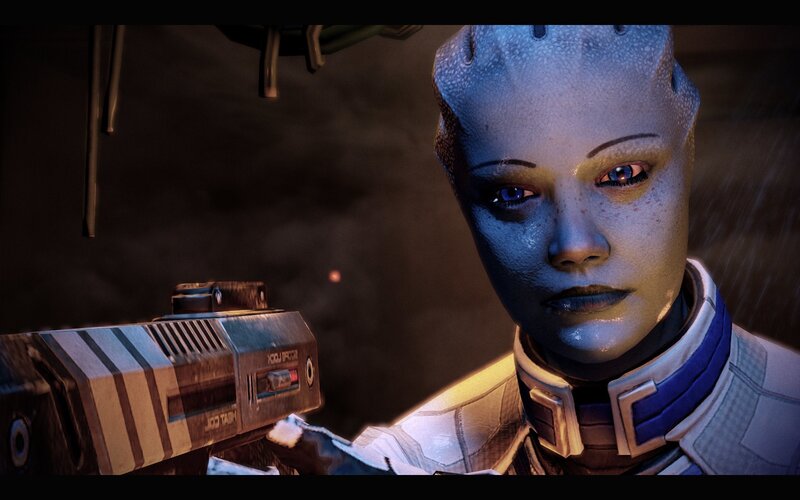 alien character with weapon
