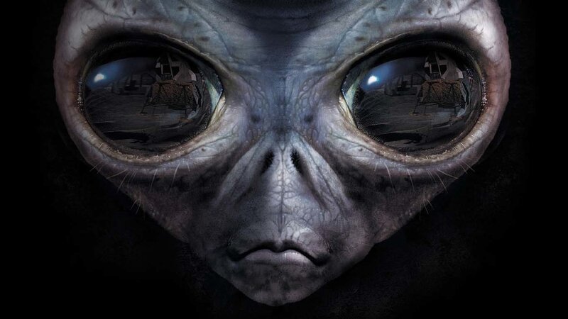 Alien Face Close-up — Gray, Dramatic