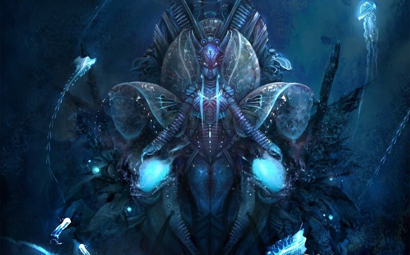 Alien Queen in Armor