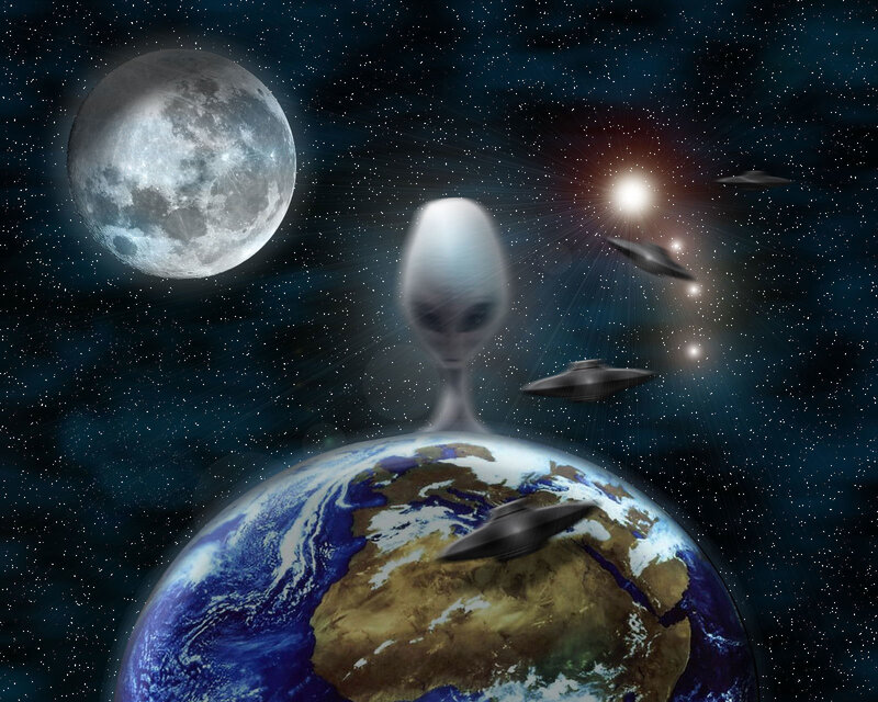 Alien spacecraft over Earth