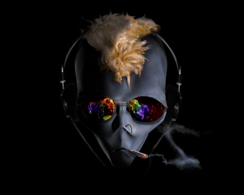 Alien with Headphones — Black
