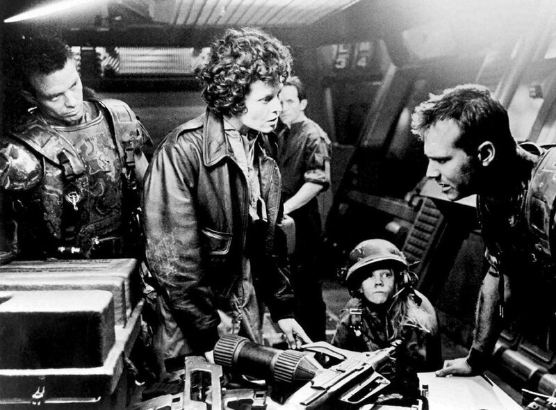 Aliens crew in spaceship