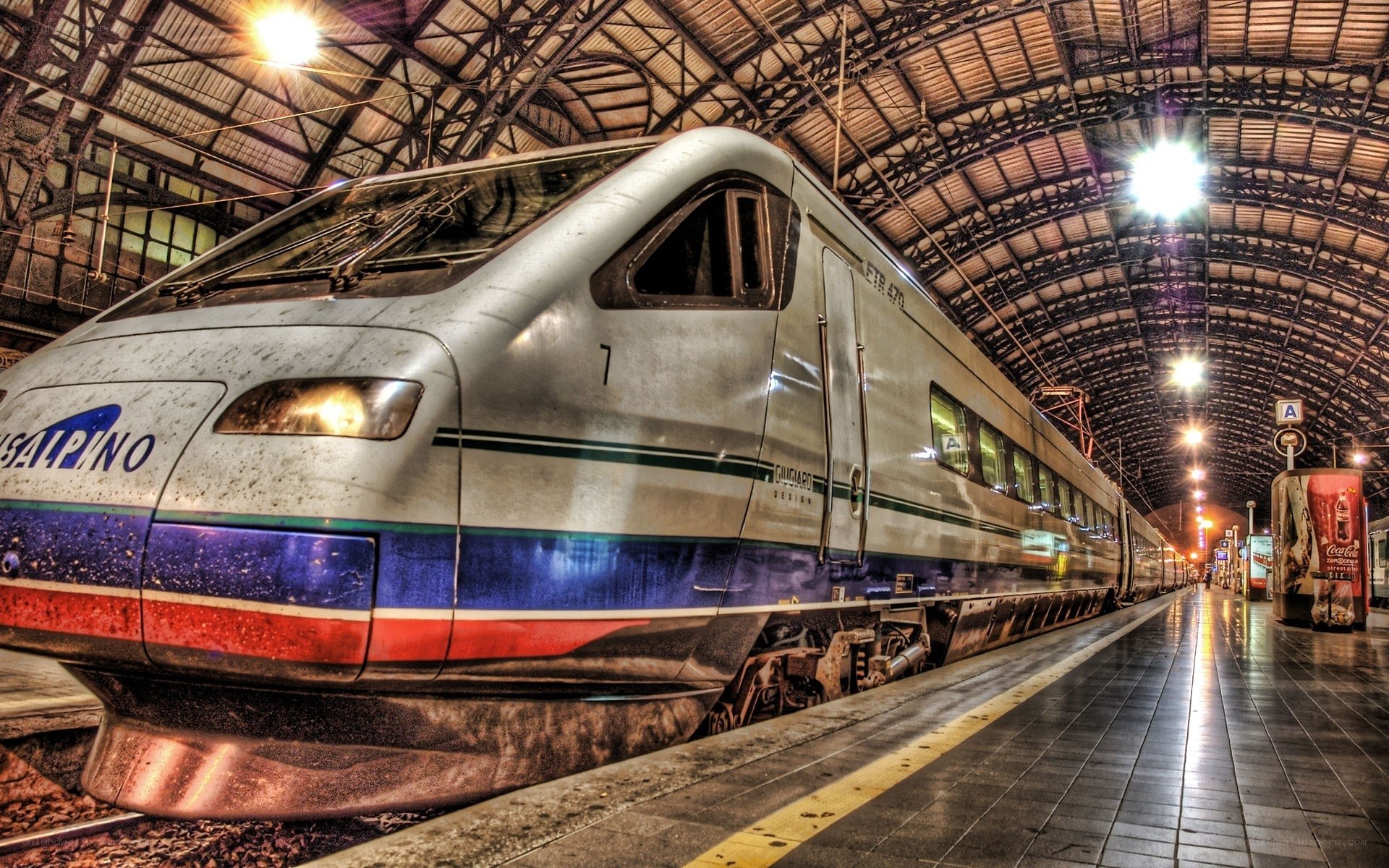 Alitalia train at station