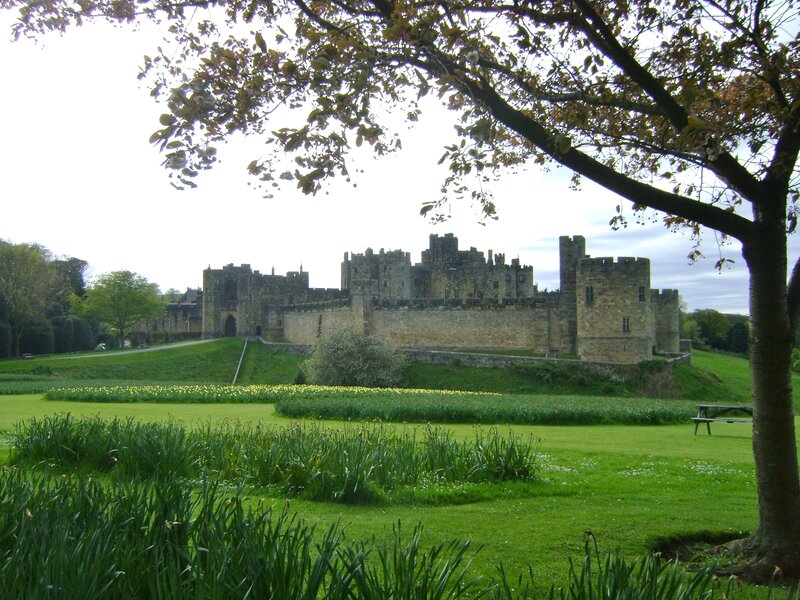 Alnwick Castle — Green, Serene