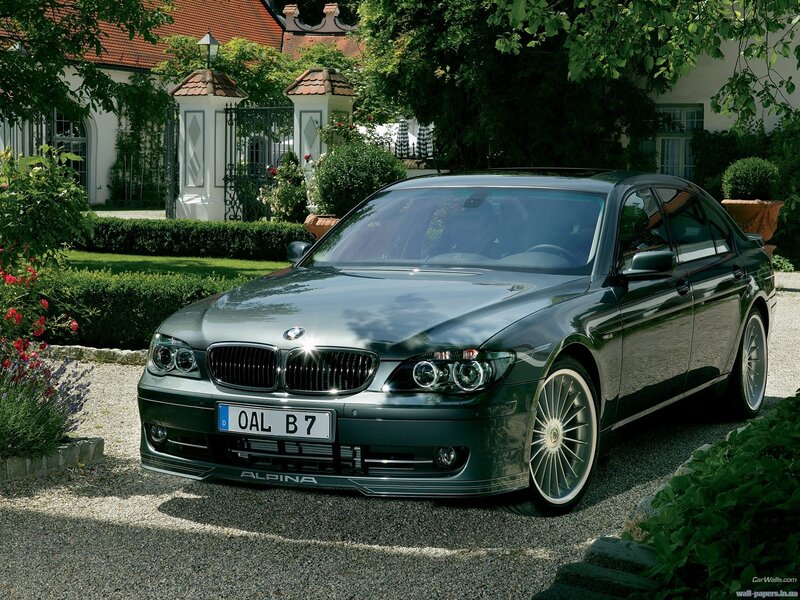 Alpina BMW B7 in a garden