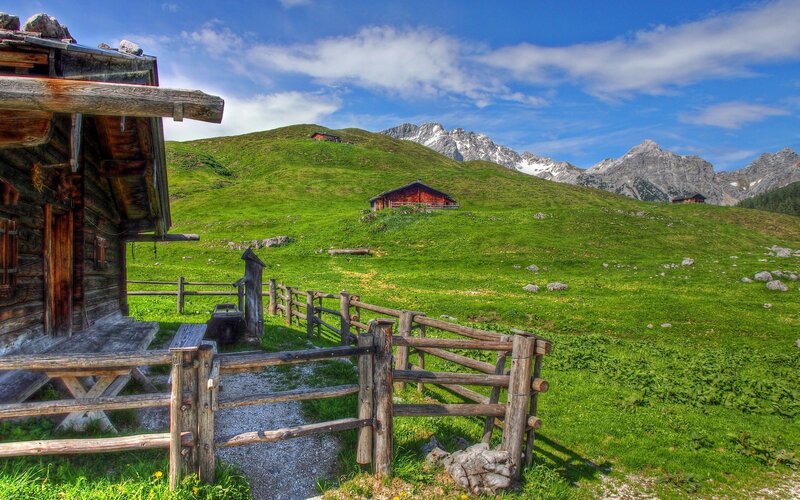 Alpine cabin with mountain view